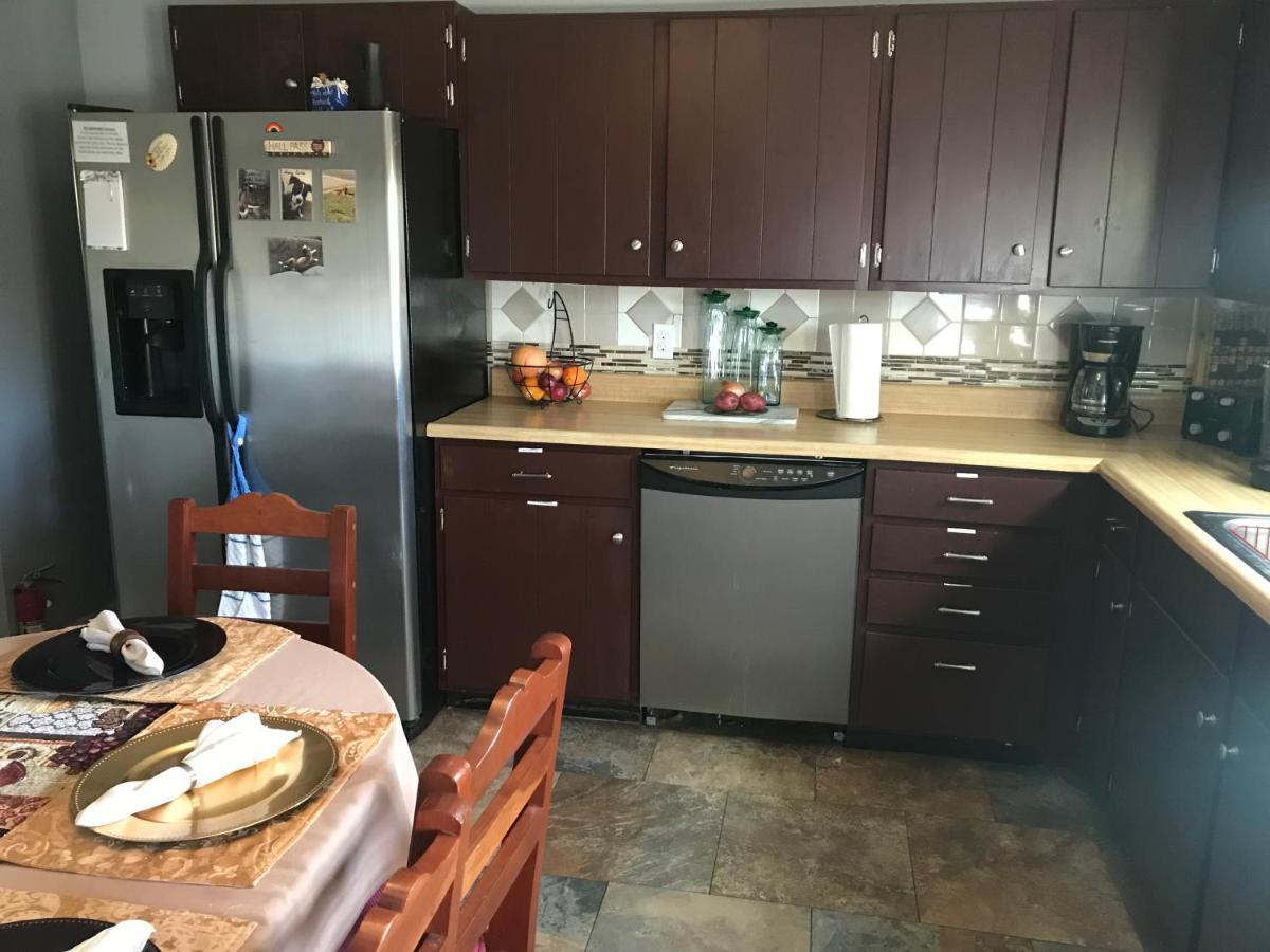 Bed and Breakfast Lakeshore Retreat Ричмонд Экстерьер фото
