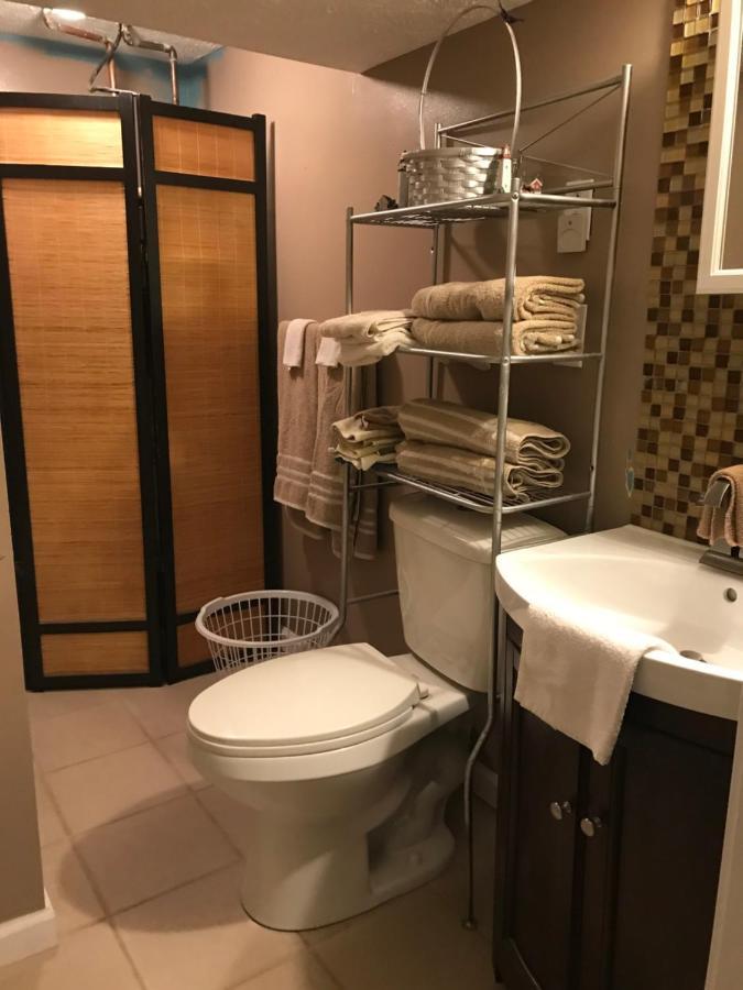 Bed and Breakfast Lakeshore Retreat Ричмонд Экстерьер фото
