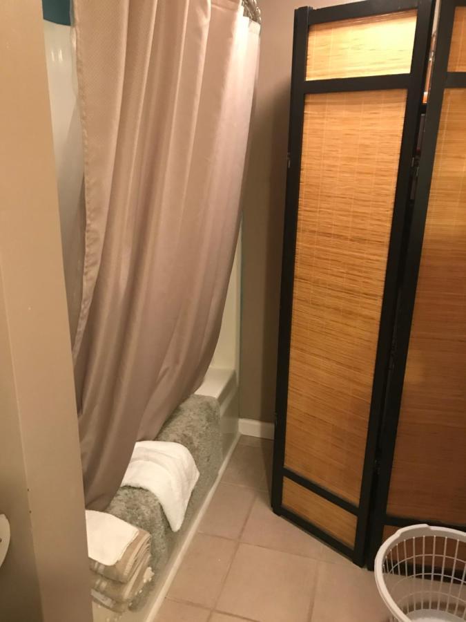 Bed and Breakfast Lakeshore Retreat Ричмонд Экстерьер фото